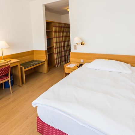 Hotel Du Rhone Sion Habitación foto
